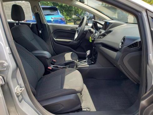 Used 2018 Ford Fiesta SE w/ Equipment Group 201A FWD image 19