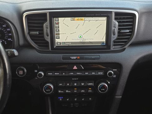 Used 2018 Kia Sportage EX w/ EX Technology Package FWD image 19