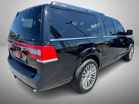 Used 2017 Lincoln Navigator L Reserve AWD/4WD image 3