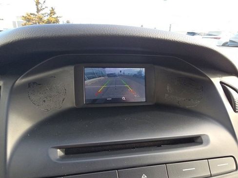 Used 2016 Ford Focus SE image 14