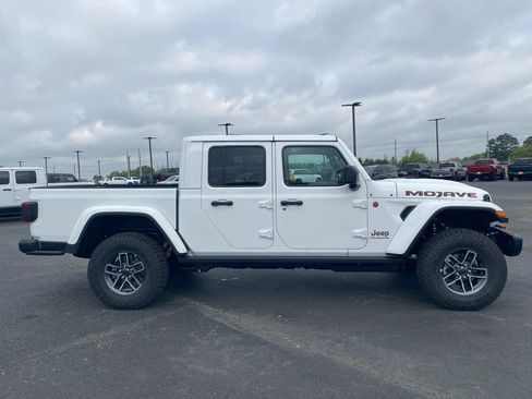 New 2026 Jeep Gladiator Mojave AWD/4WD image 8
