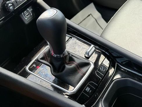 Used 2024 Jeep Compass Trailhawk image 19