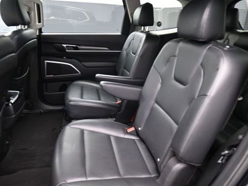 Used 2021 Kia Telluride S image 23