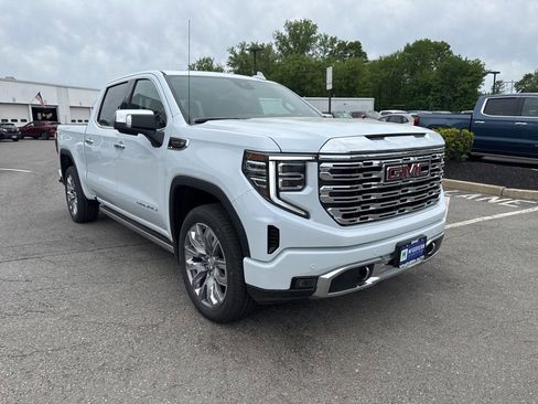 New 2026 GMC Sierra 1500 Denali w/ Denali Reserve Package AWD/4WD image 8