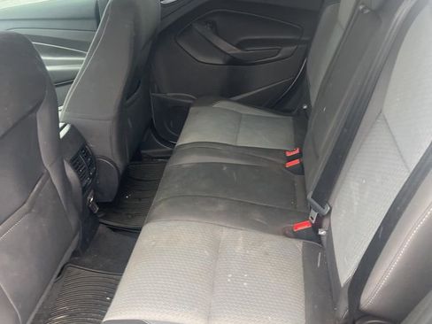 Used 2017 Ford Escape SE AWD/4WD image 10