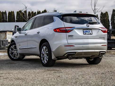 Used 2018 Buick Enclave Avenir w/ Avenir Technology Package image 14