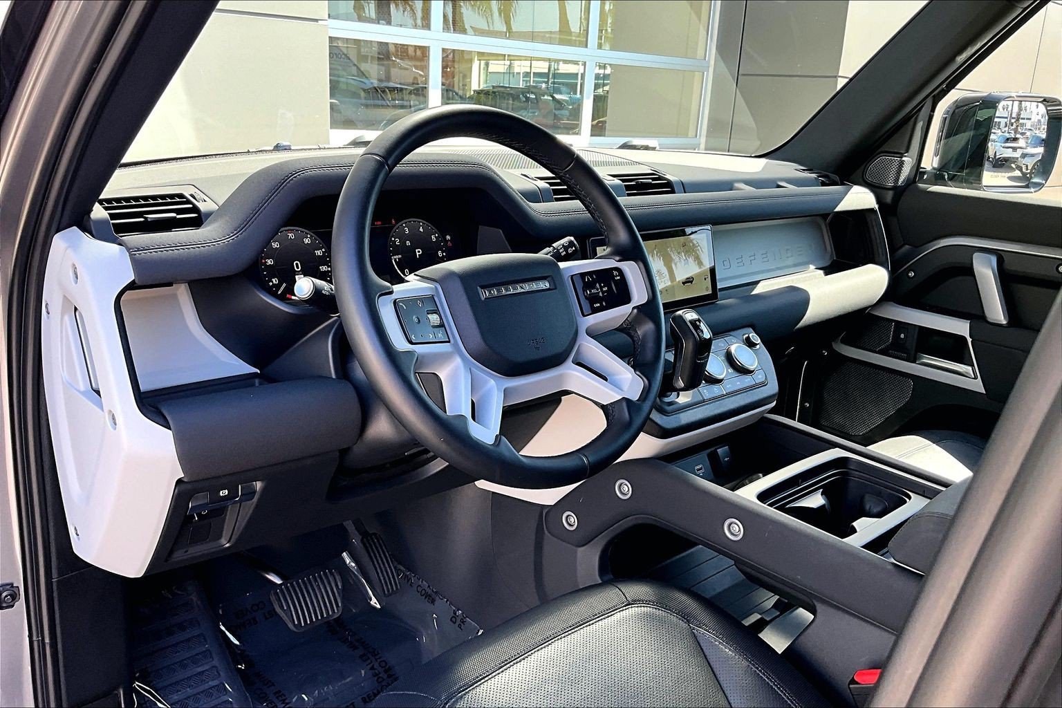 Used 2023 Land Rover Defender 110 X-Dynamic SE AWD/4WD image 14