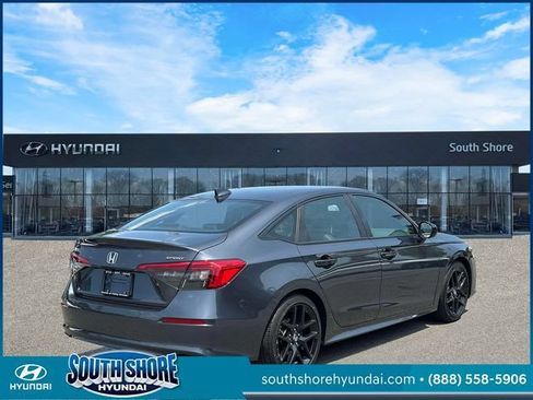Used 2023 Honda Civic Sport image 6