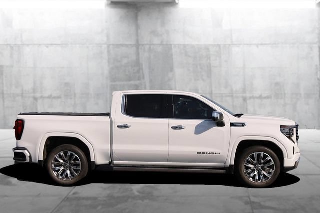 Used 2024 GMC Sierra 1500 Denali w/ Denali Reserve Package AWD/4WD image 5