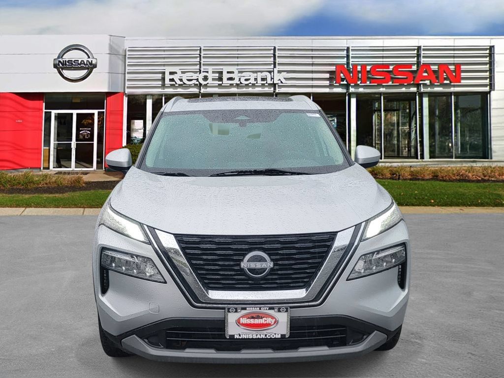 Used 2023 Nissan Rogue SV w/ SV Premium B Package AWD/4WD image 2