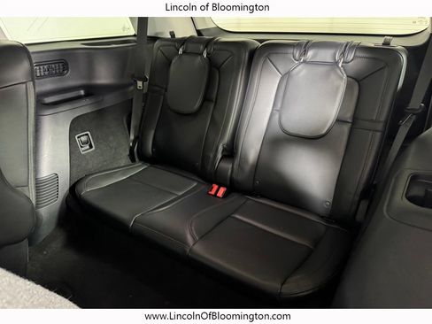 Certified 2025 Lincoln Aviator Reserve AWD/4WD image 13