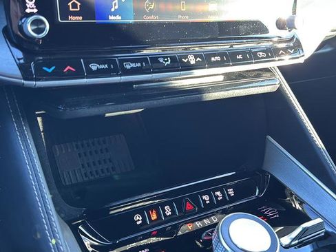 New 2026 Jeep Grand Wagoneer Limited AWD/4WD image 33