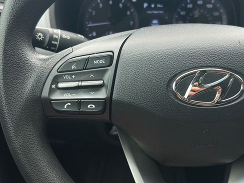 Used 2019 Hyundai Kona SE FWD image 28