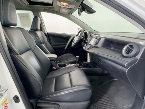 Used 2018 Toyota RAV4 Limited w/ Advanced Technology Package image 30