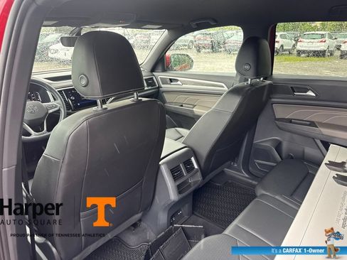 Used 2023 Volkswagen Atlas Cross Sport SE FWD image 11
