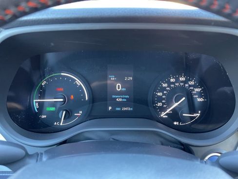 Used 2023 Toyota Sienna XSE image 9