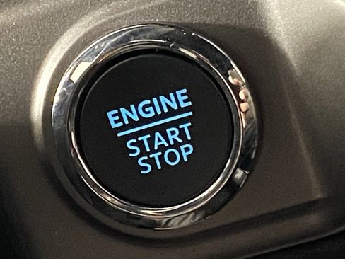 Used 2025 Ford F150 XLT w/ Equipment Group 302A MID image 30