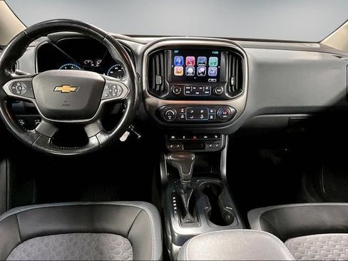 Used 2018 Chevrolet Colorado Z71 AWD/4WD image 9