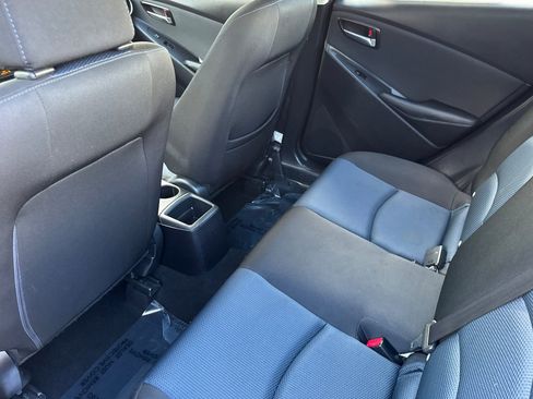 Used 2017 Toyota Yaris iA image 12