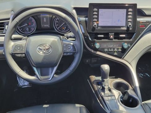Used 2024 Toyota Camry SE FWD image 6