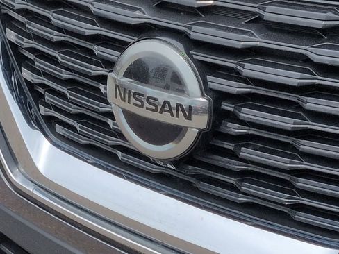 Used 2021 Nissan Rogue SV FWD image 12