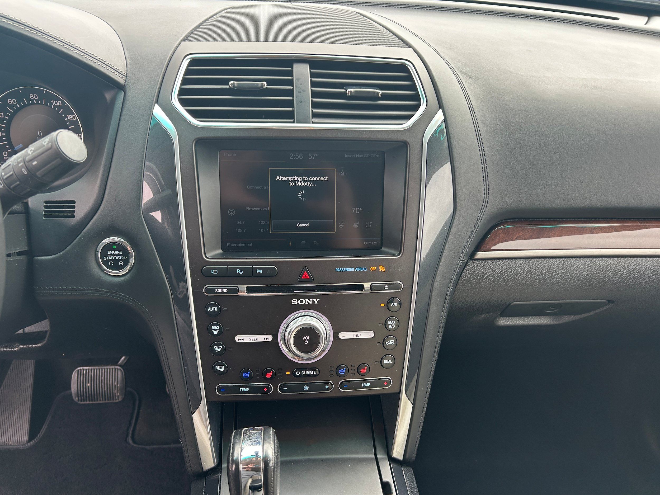 Used 2016 Ford Explorer Platinum AWD/4WD image 13