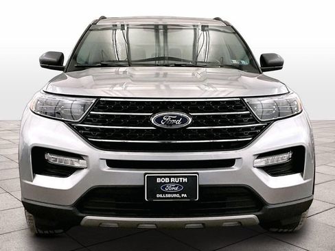 Certified 2023 Ford Explorer XLT w/ Equipment Group 202A AWD/4WD image 3
