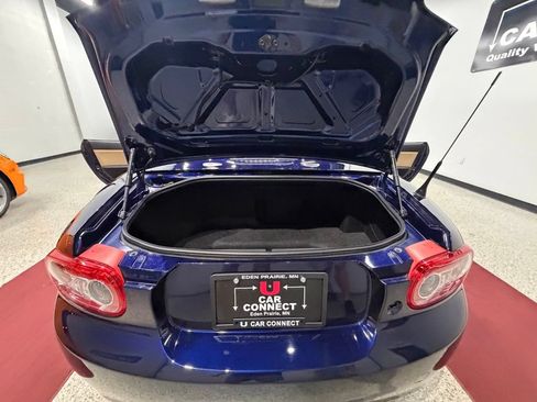 Used 2011 MAZDA MX-5 Miata Grand Touring RWD image 47