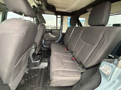 Used 2015 Jeep Wrangler Unlimited Sport image 18