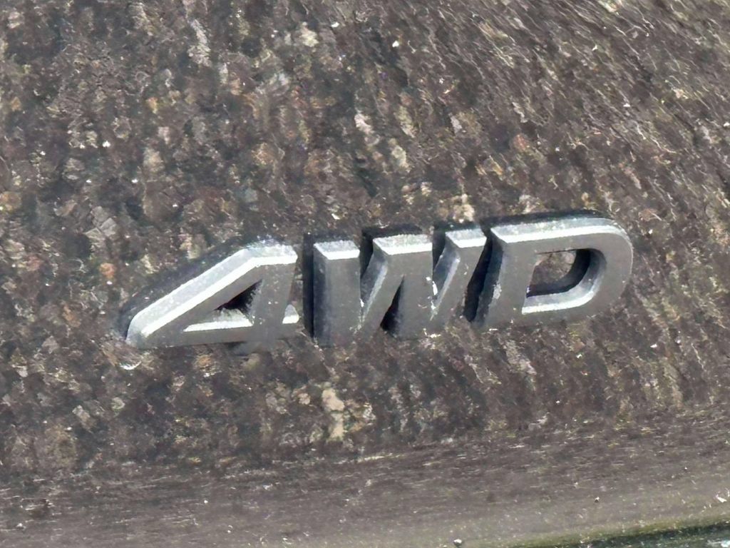 Used 2024 Nissan Pathfinder Rock Creek AWD/4WD image 34