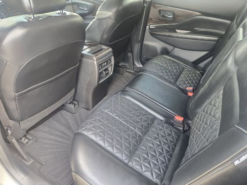 Used 2020 Nissan Murano Platinum w/ Cargo Package FWD image 12