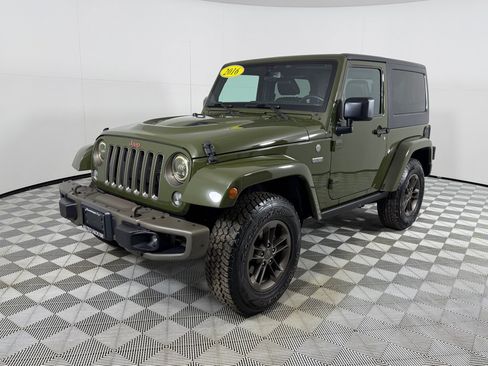 Used 2016 Jeep Wrangler Sahara AWD/4WD image 8