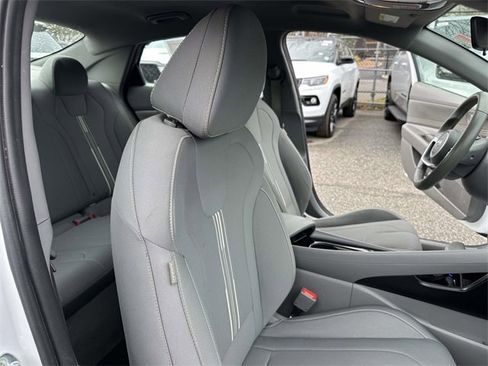 Used 2022 Hyundai Elantra SEL w/ Convenience Package image 26