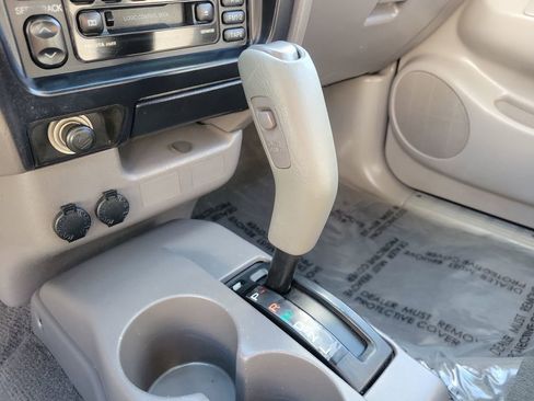 Used 2001 Toyota Tacoma PreRunner image 30