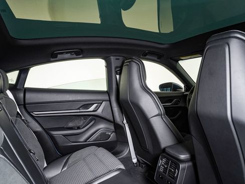Certified 2025 Porsche Taycan AWD/4WD image 16