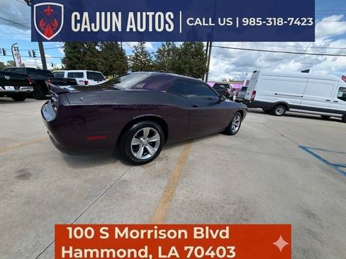 Used 2020 Dodge Challenger SXT RWD image 17