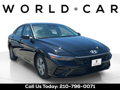 Certified 2025 Hyundai Elantra SE
