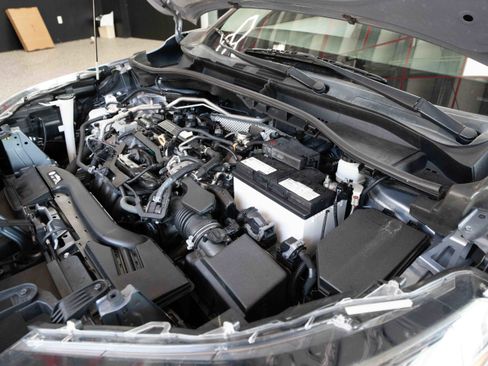 Used 2022 Toyota Corolla Cross L FWD image 33