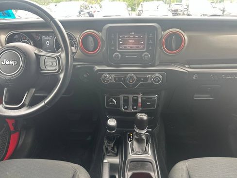 Used 2020 Jeep Wrangler Sport AWD/4WD image 19