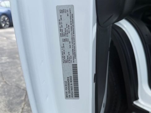 Used 2025 RAM ProMaster 2500 w/ U-Haul Equipment Group FWD image 19