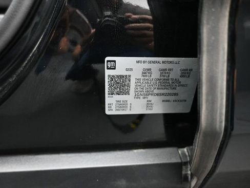 Used 2025 Chevrolet Tahoe Z71 AWD/4WD image 12