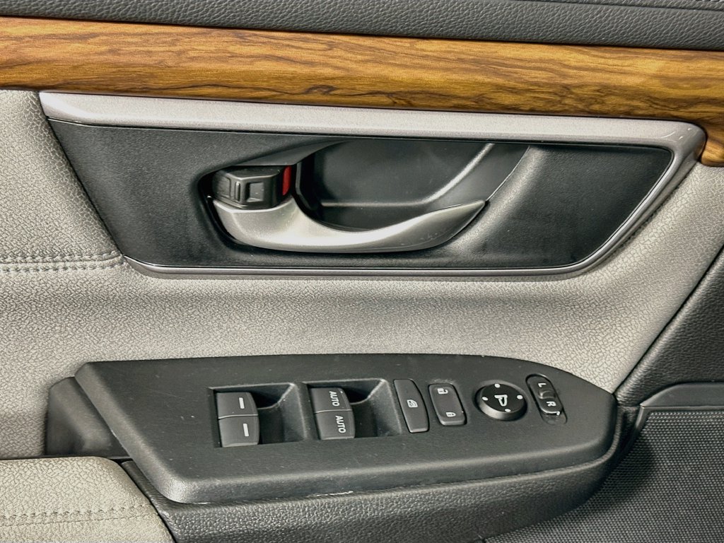 Used 2017 Honda CR-V EX image 17