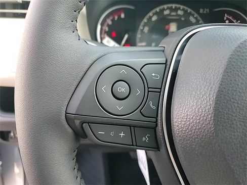 Used 2025 Toyota RAV4 XLE image 14