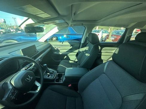 Used 2025 Honda CR-V EX image 3