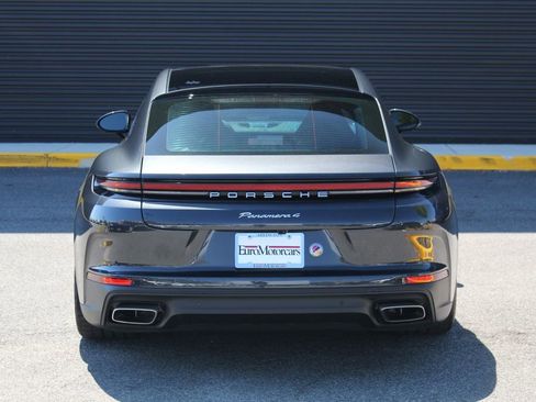 Certified 2025 Porsche Panamera 4 image 7