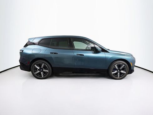 Used 2024 BMW iX xDrive50 w/ Premium Package AWD/4WD image 8