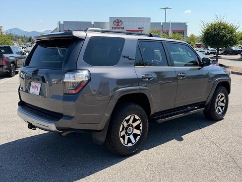 Certified 2020 Toyota 4Runner TRD Off-Road Premium w/ Moonroof Package AWD/4WD image 4