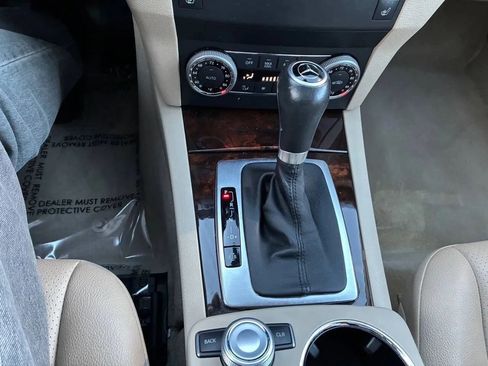 Used 2012 Mercedes-Benz GLK 350 4MATIC image 21