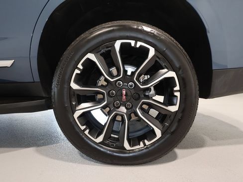 Certified 2026 GMC Yukon Elevation w/ Elevation Premium Package AWD/4WD image 39