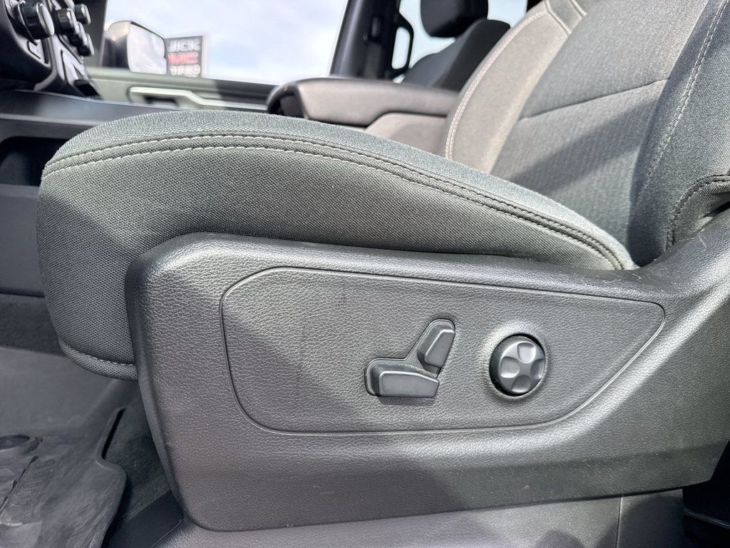 Used 2021 RAM 1500 Big Horn AWD/4WD image 12